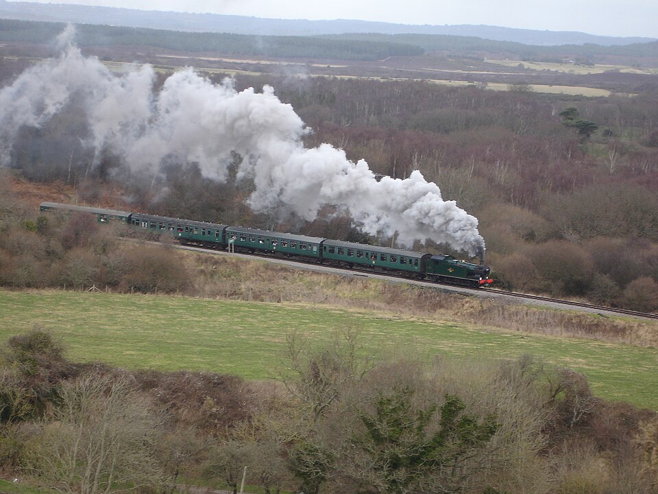Train corfecastle ontheswanage railway